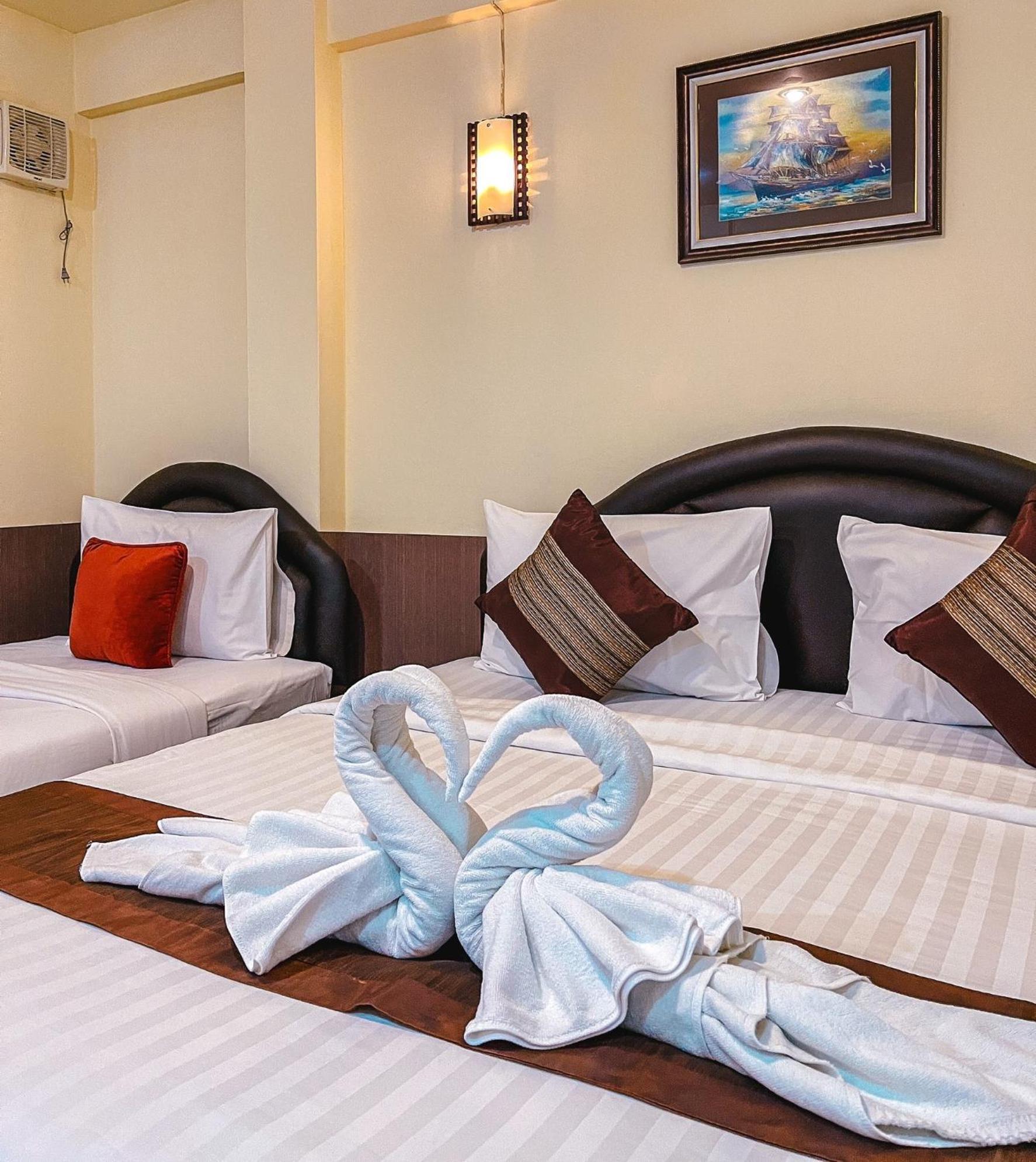 Baik Suite Bangkok Esterno foto