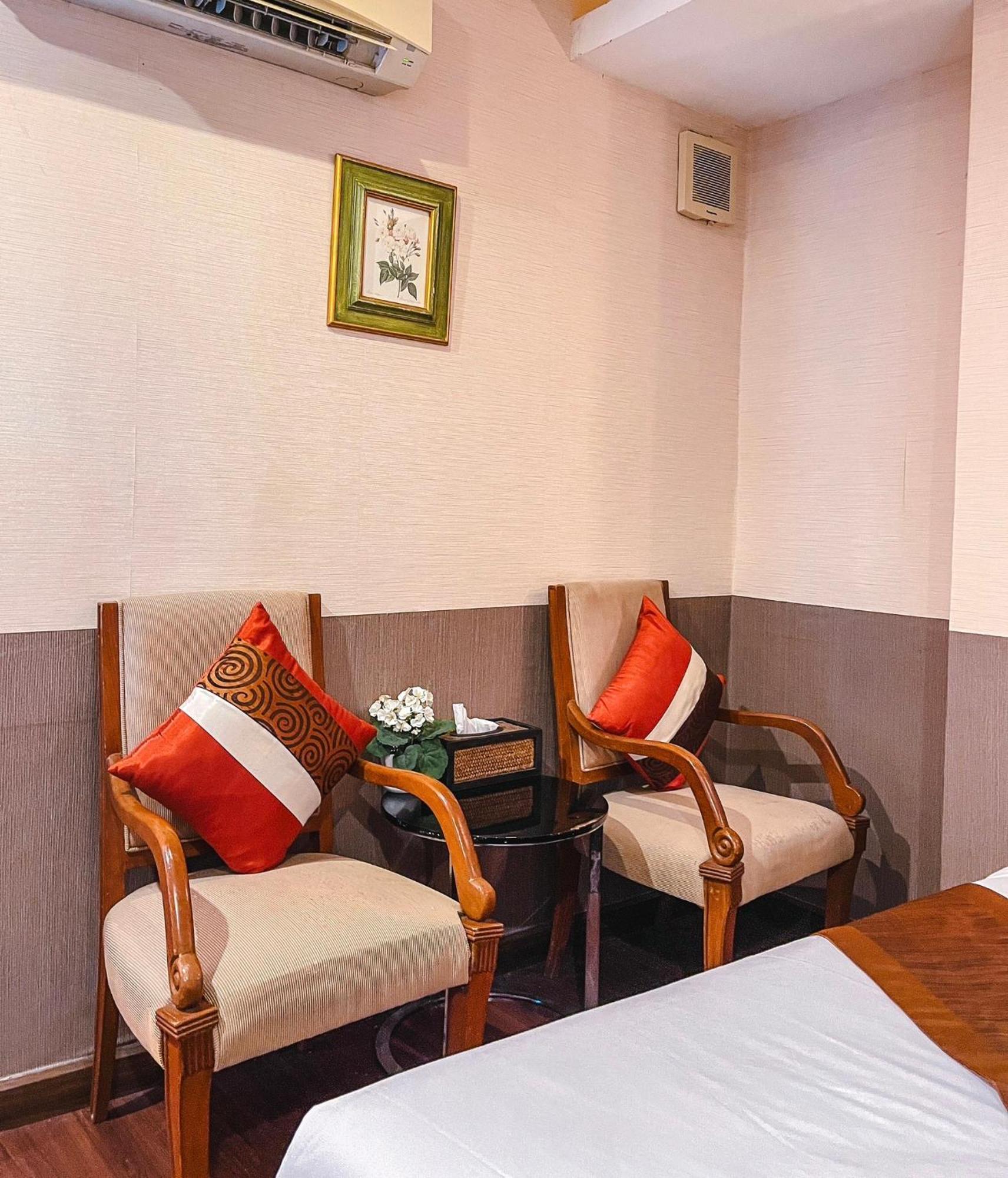 Baik Suite Bangkok Esterno foto