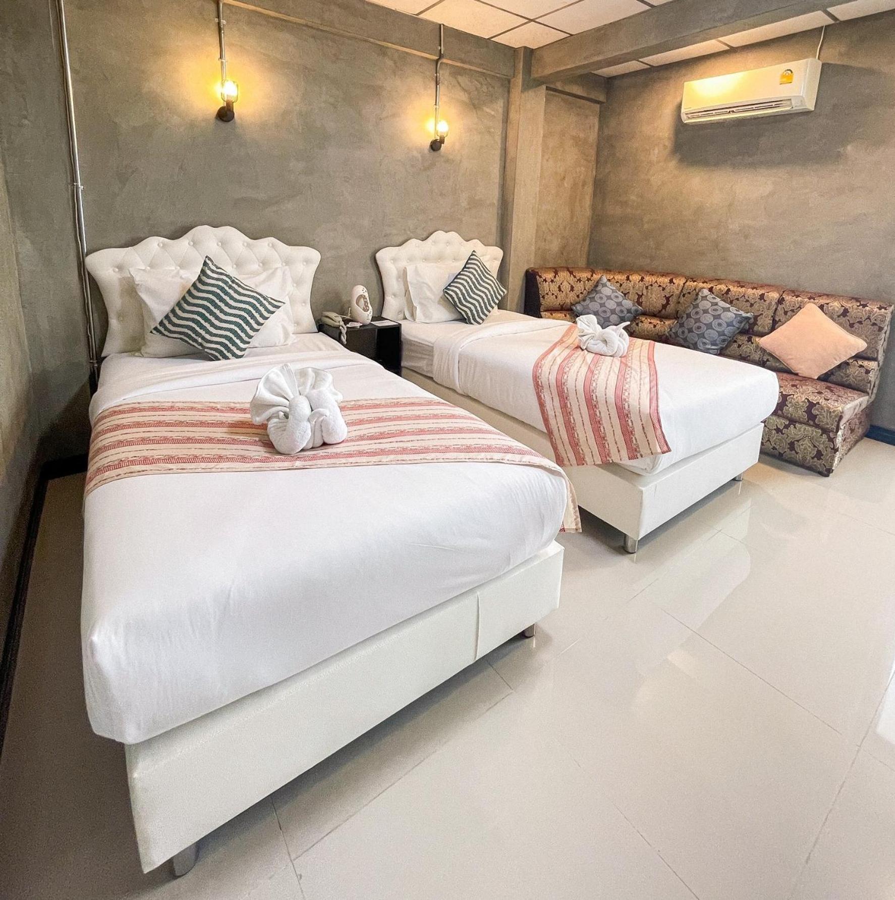 Baik Suite Bangkok Esterno foto