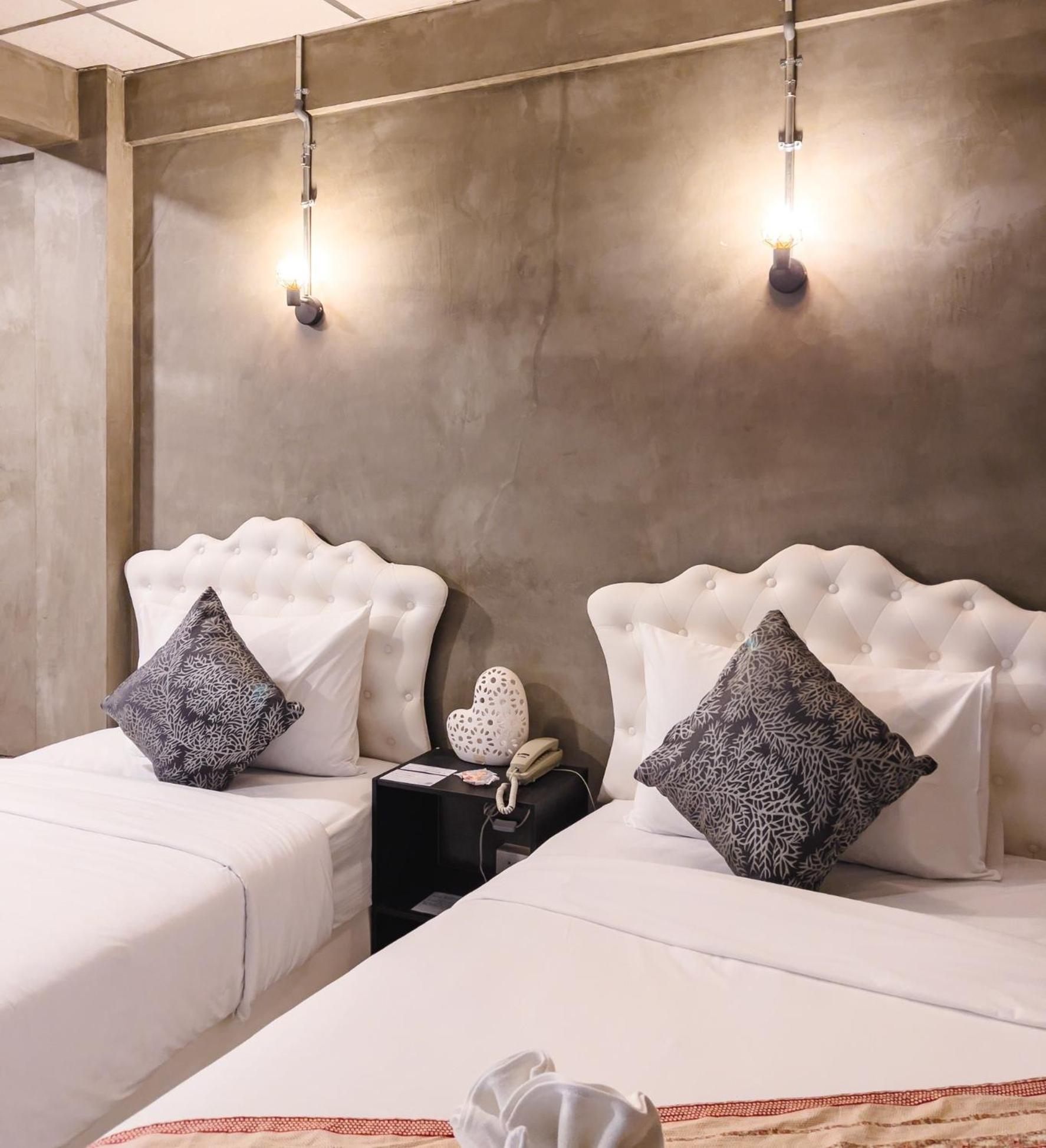 Baik Suite Bangkok Esterno foto